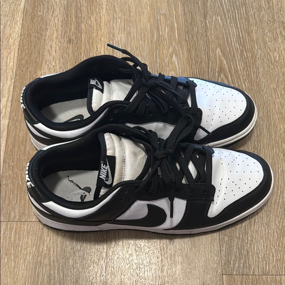 Nike Dunks Black Panda - Picture 4 of 7